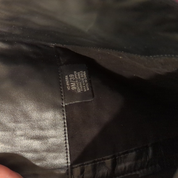 Vince Camuto Patira quilted black riding boots with gold accents size 9 - Picture 4 of 4